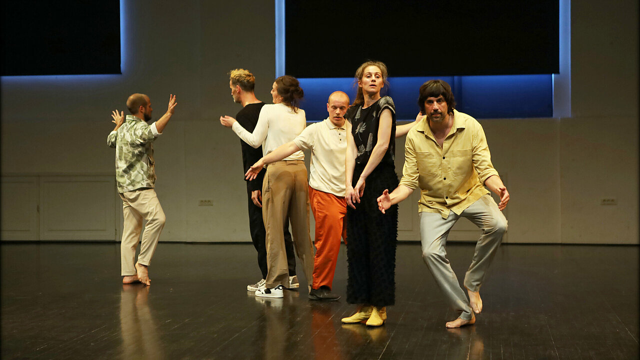 Deborah Hay Collective dancing